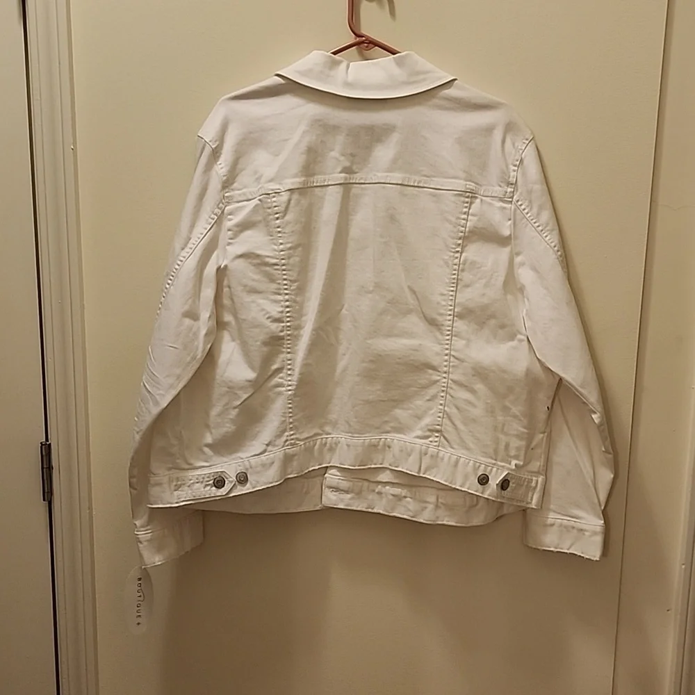 NWT! - White Denim Jacket - Picture 2 of 6